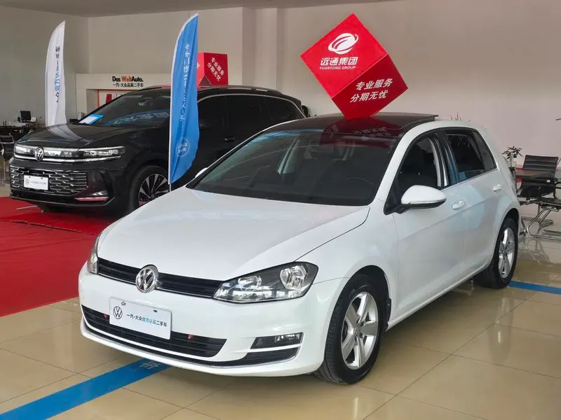 Volkswagen Golf 230TSI Auto Comfort Version, 2016 — фото 1
