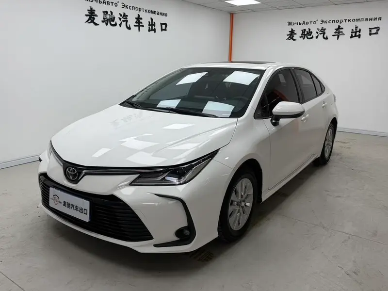 Toyota Corolla 1.5L CVT Elite Edition, 2021 — фото 1