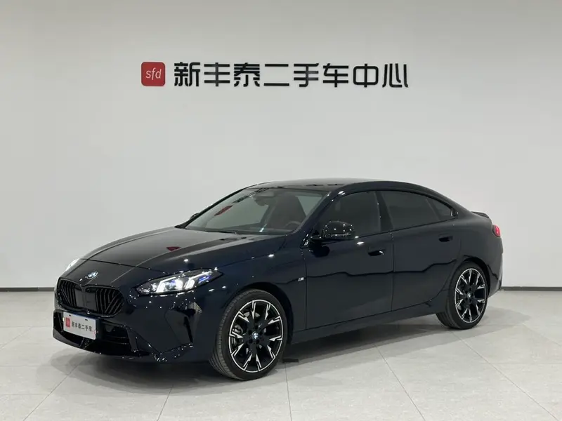BMW 2-Series 225L M Sport, 2025 — фото 1