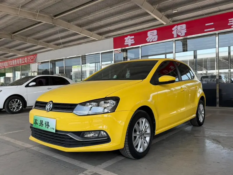 Volkswagen Polo 1.4L Auto Comfort Edition, 2014 — фото 1