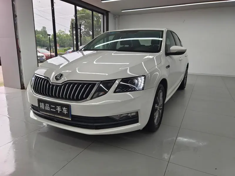 Skoda Octavia 1.6L Auto Comfort Edition, 2018 — фото 1