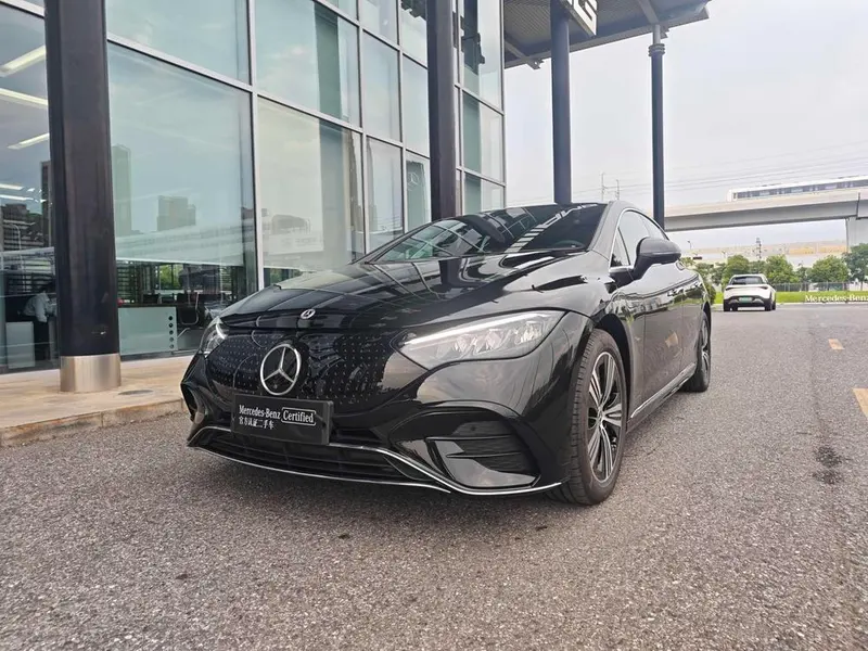 Mercedes-Benz EQE, 2025