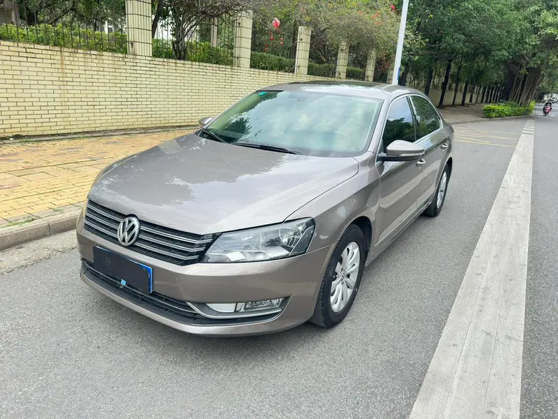 Volkswagen Passat, 2011