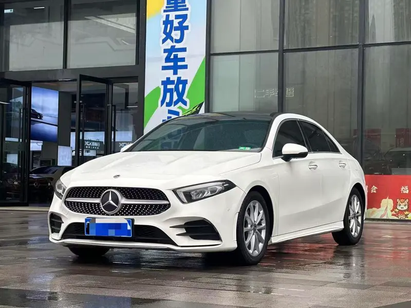 Mercedes-Benz A-Class A 200 L Sport Version Special Edition, 2019 — фото 1