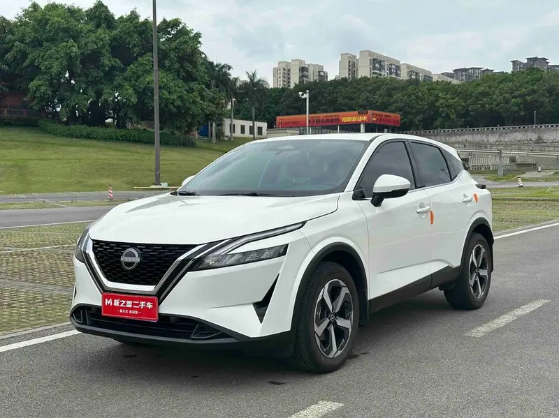 Nissan Qashqai 1.3T Luxury Edition, 2023 — фото 1
