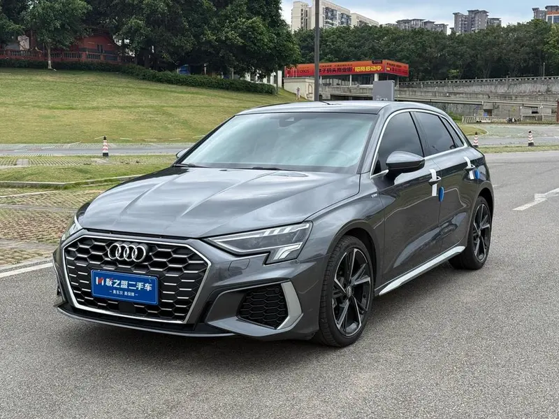 Audi A3 Sportback 35 TFSI Fashion Sport Version, 2022 — фото 1