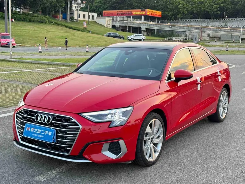 Audi A3 Facelift A3L Limousine 35 TFSI Fashion Elite Version, 2023 — фото 1