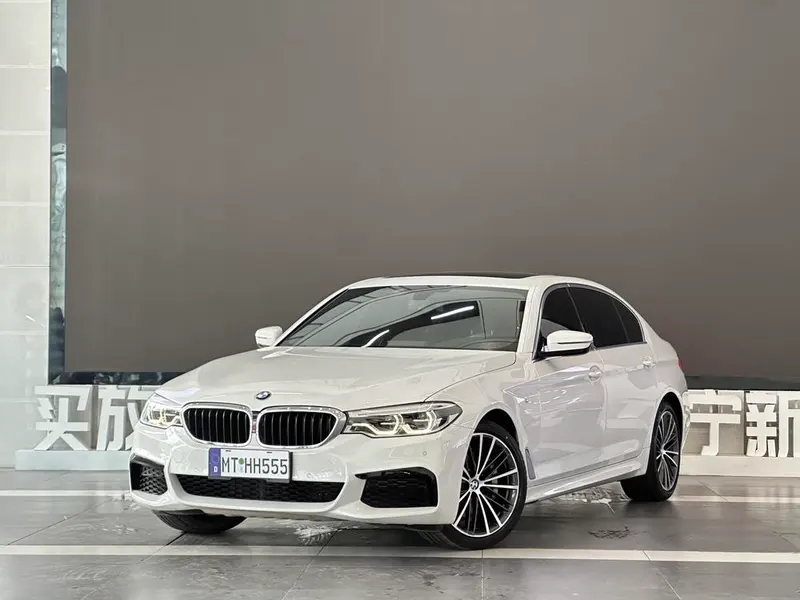 BMW 5-Series, 2020