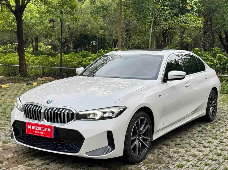BMW 3-Series, 2023