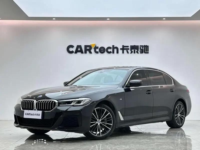 BMW 5-Series, 2023