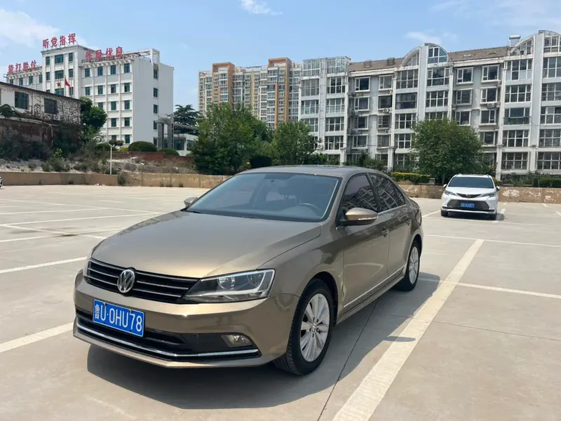 Volkswagen Sagitar, 2015