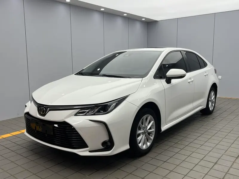 Toyota Corolla 1.2T S-CVT Elite PLUS Edition, 2021 — фото 1