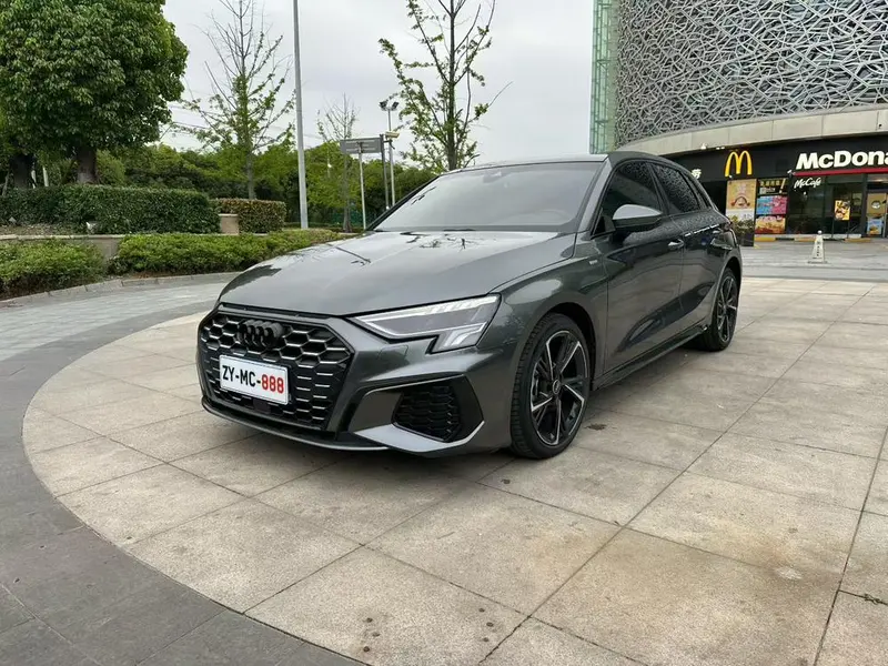 Audi A3 Sportback 35 TFSI Fashion Sport Version, 2024 — фото 1