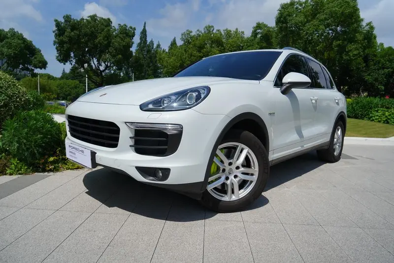 Porsche Cayenne E-Hybrid, 2015