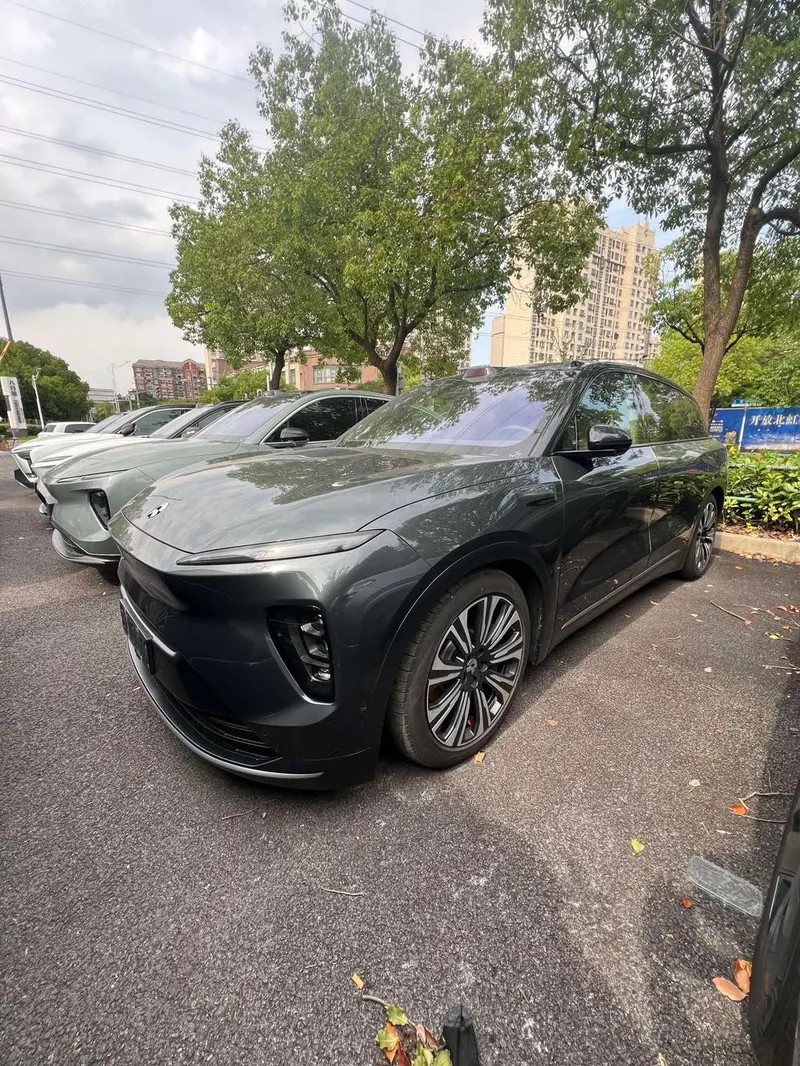 NIO ES8, 2024