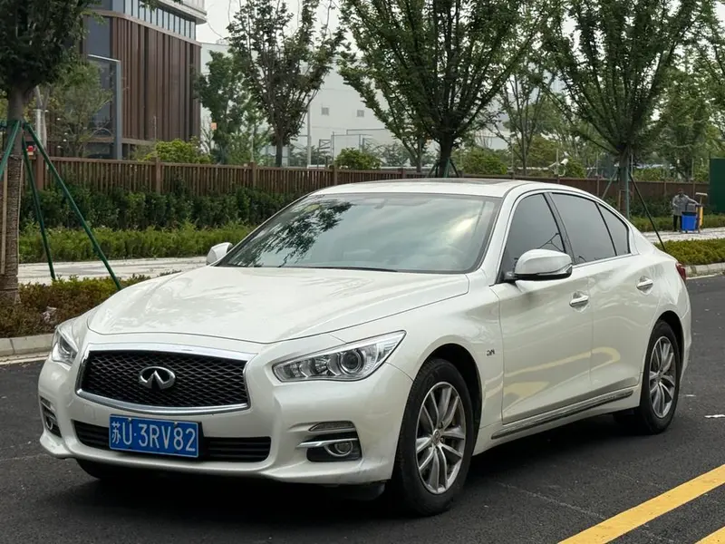 Infiniti Q50L, 2016