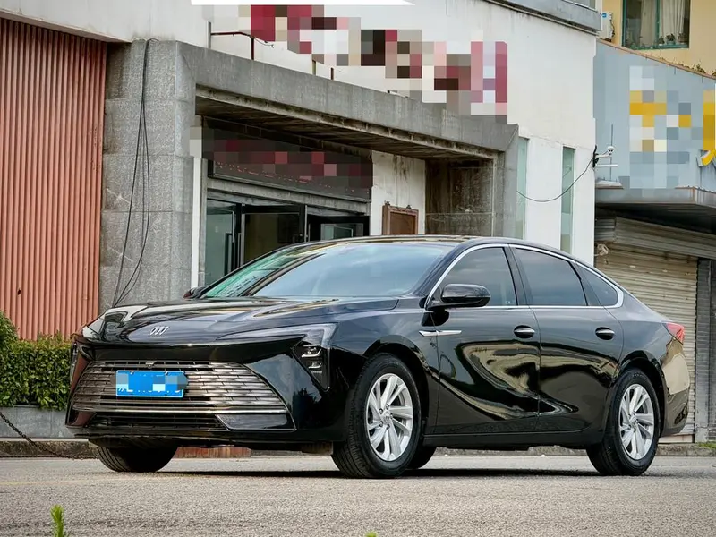 Buick LaCrosse, 2023