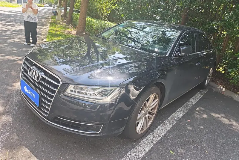 Audi A8, 2014