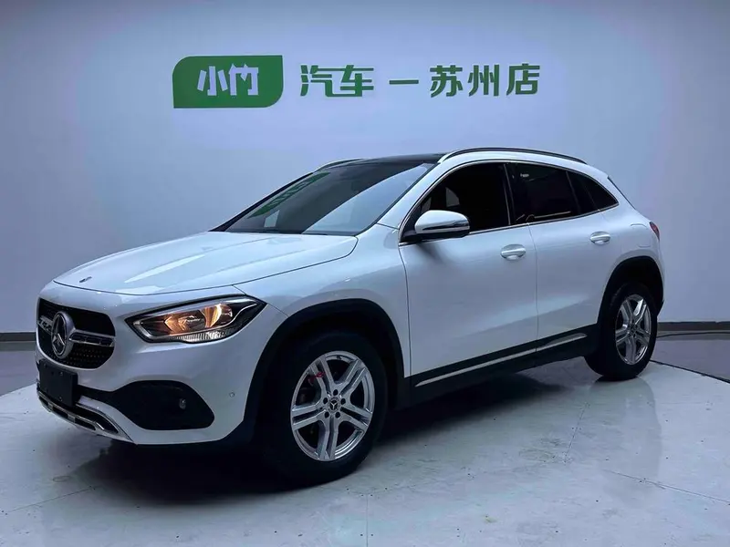Mercedes-Benz GLA GLA 180, 2020 — фото 1