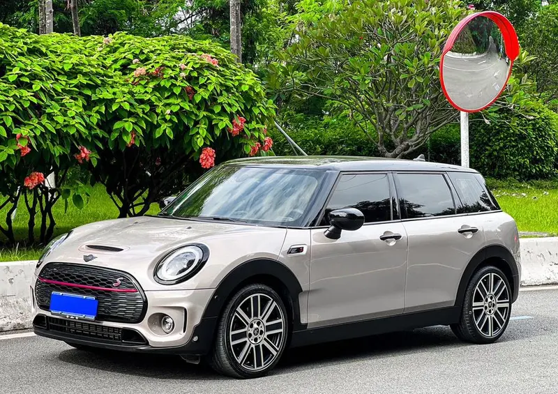 MINI CLUBMAN, 2023