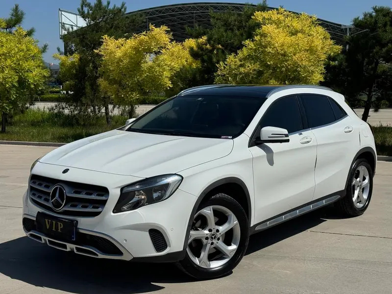 Mercedes-Benz GLA GLA 200 Version, 2017 — фото 1