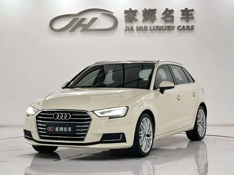 Audi A3 30 Version Sportback 35 TFSI Style Version, 2018 — фото 1