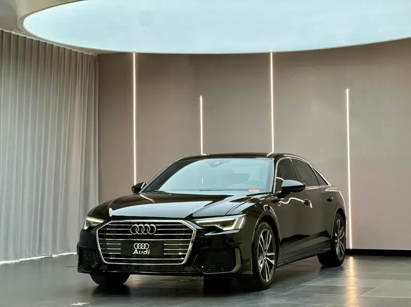 Audi A6L 40 TFSI Luxury Version, 2022 — фото 1