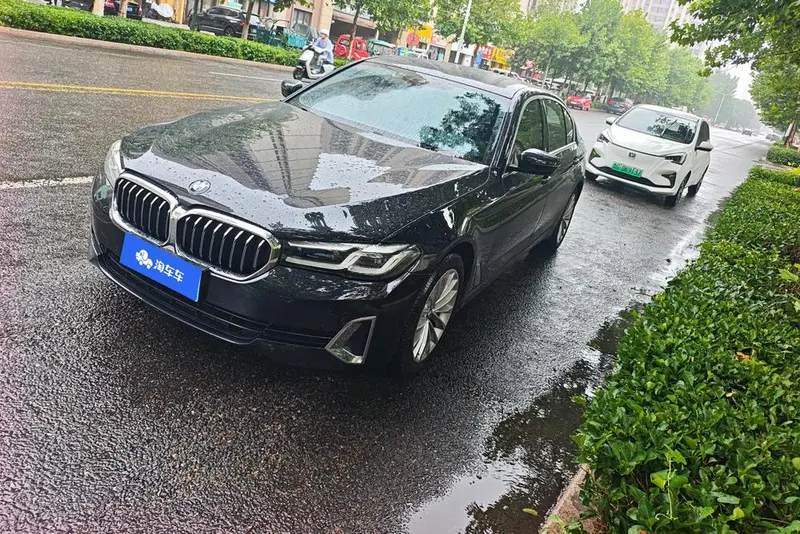 BMW 5-Series, 2021