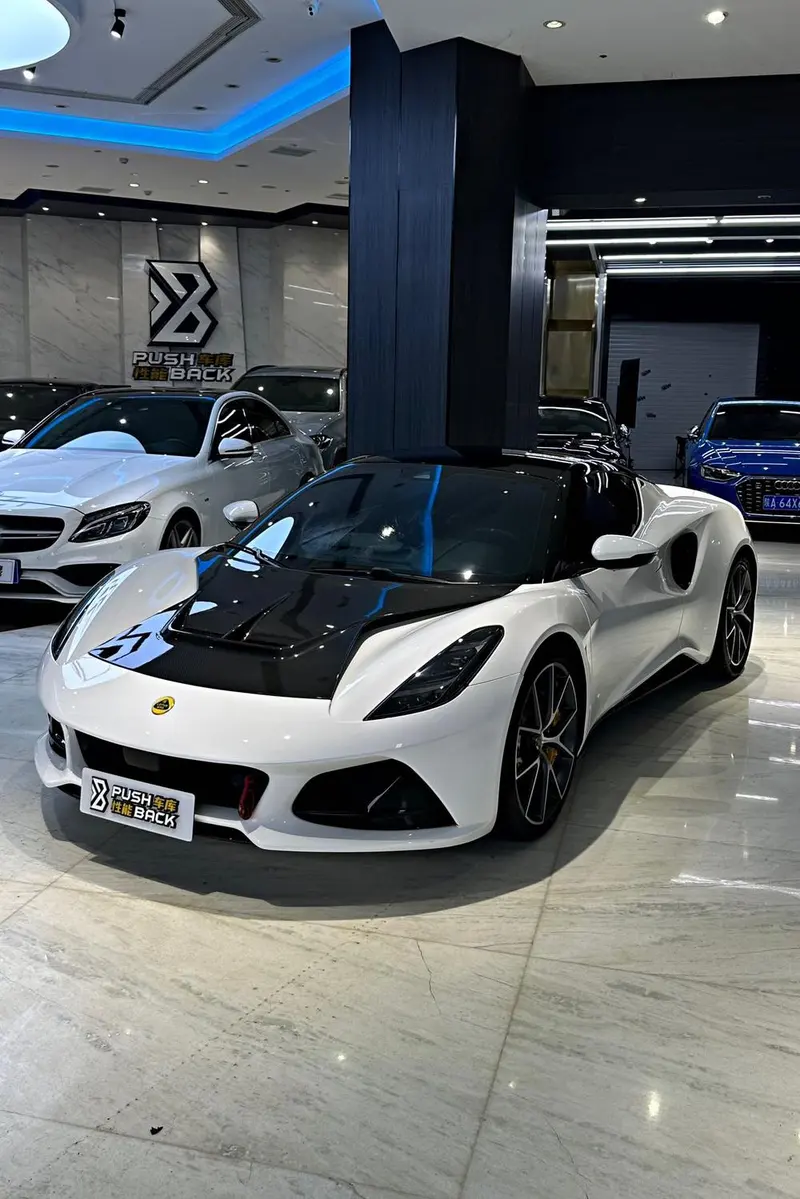 Lotus Emira, 2022