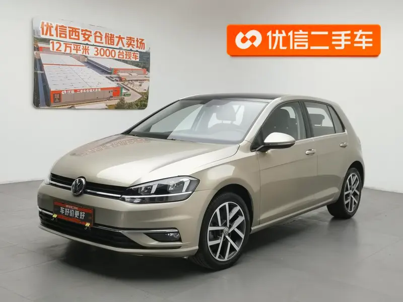 Volkswagen Golf 230TSI Auto Luxury Version, 2018 — фото 1