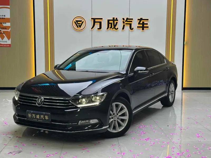 Volkswagen Magotan 330TSI DSG Leading Version CN6, 2019 — фото 1