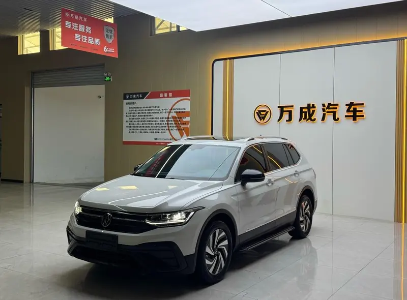 Volkswagen Tiguan L Model 300TSI 2WD Edition, 2024 — фото 1