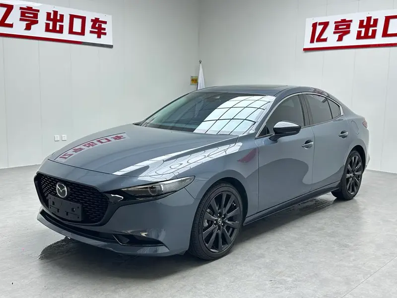 Mazda 3 Axela, 2022
