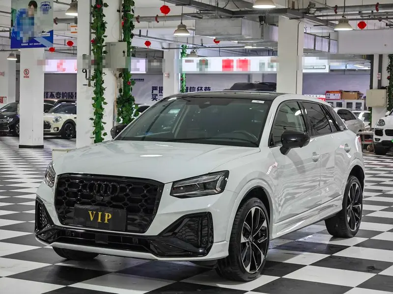 Audi Q2L, 2024