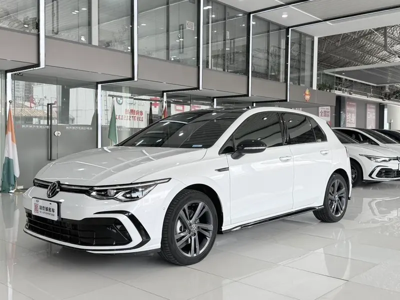 Volkswagen Golf, 2021