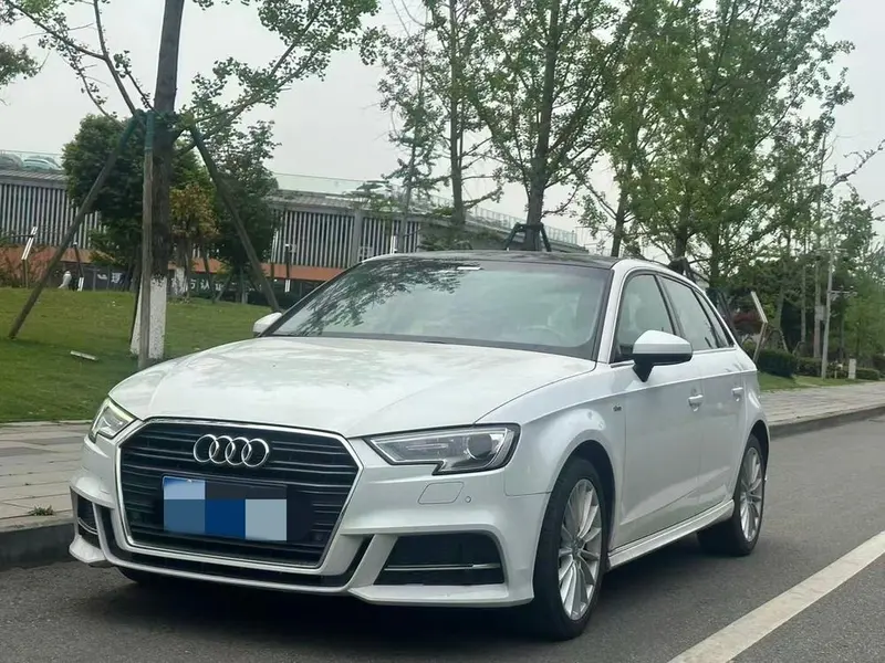 Audi A3 Sportback 35 TFSI Fashion Version, 2017 — фото 1