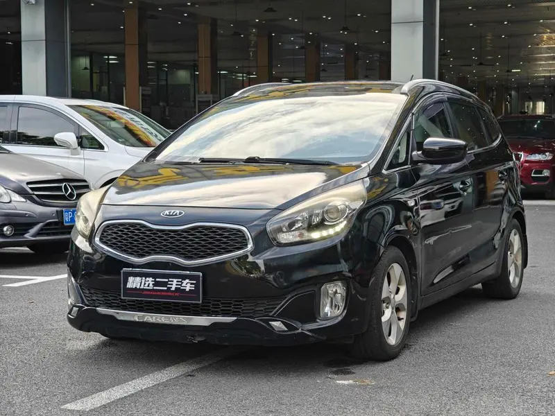 Kia Carens, 2013