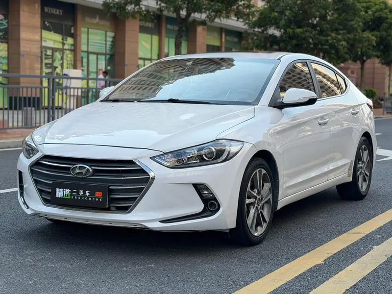 Hyundai Elantra Lingdong, 2016