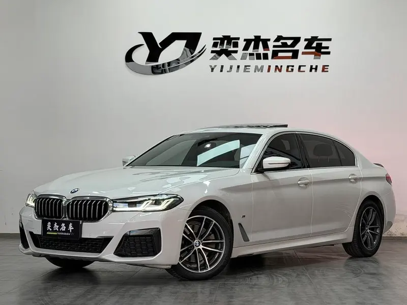 BMW 5-Series, 2021