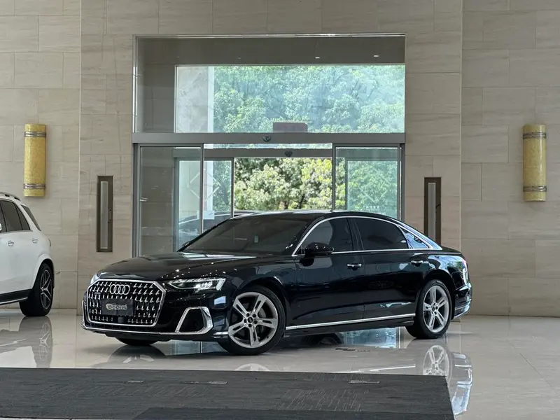 Audi A8 A8L 50 TFSI quattro Refined Version, 2023 — фото 1