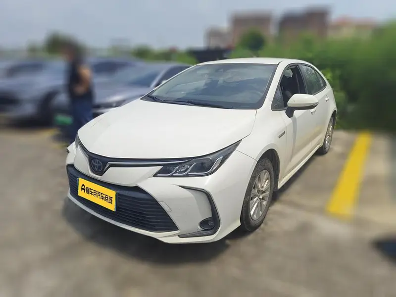 Toyota Corolla Dual Engine 1.8L E-CVT GL-i Edition, 2019 — фото 1