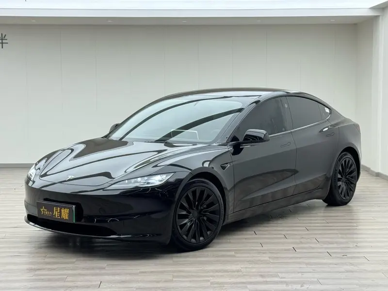 Tesla Model 3 Edition, 2023 — фото 1