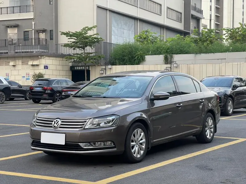 Volkswagen Magotan 1.8TSI Luxury Version, 2013 — фото 1
