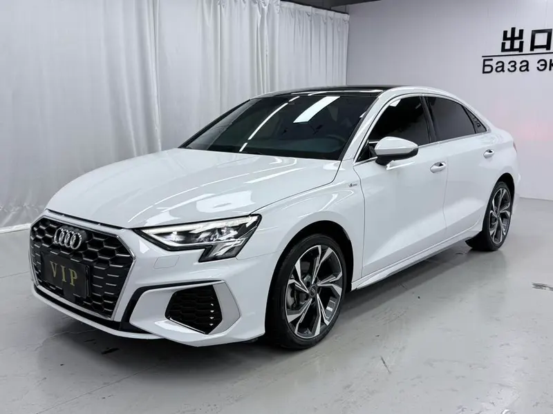 Audi A3 A3L Limousine 35 TFSI Elite Version, 2021 — фото 1