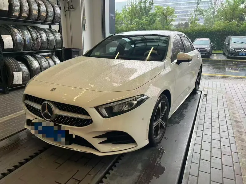 Mercedes-Benz A-Class A 200 L Sport Fashion Edition, 2023 — фото 1