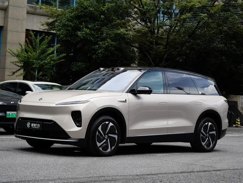 NIO ES8, 2023
