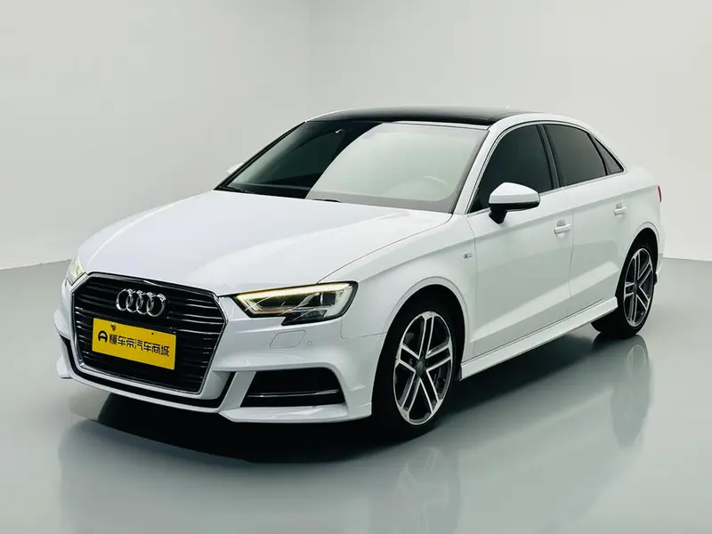 Audi A3 30 Version Limousine 35 TFSI Sport Version, 2018 — фото 1
