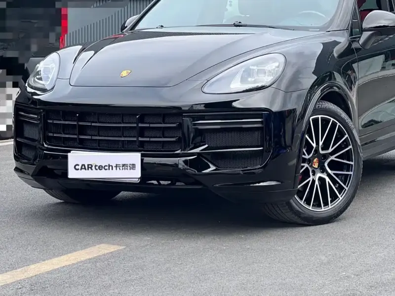 Porsche Cayenne, 2013