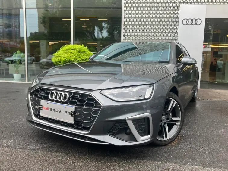 Audi A4L 40 TFSI quattro Luxury Version, 2020 — фото 1