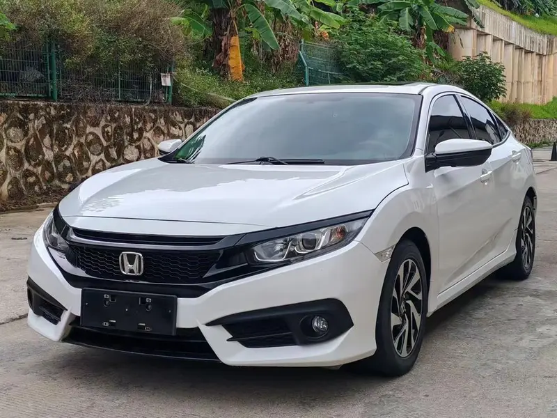 Honda Civic 220TURBO CVT Luxury Edition, 2016 — фото 1